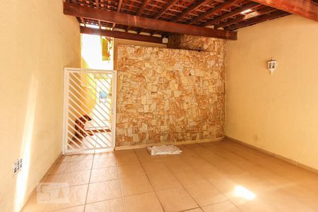 Casa à venda com 179m², 3 quartos e 2 vagas Casa à venda com 179m², 3 quartos e 2 vagasGaragem