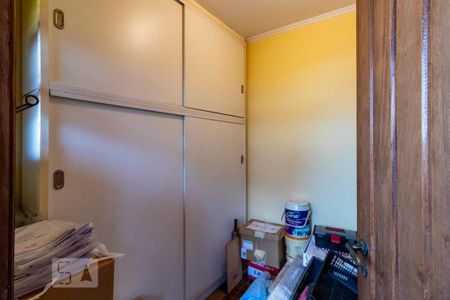 Casa à venda com 337m², 3 quartos e 2 vagas1o. Andar - Quarto de serviço