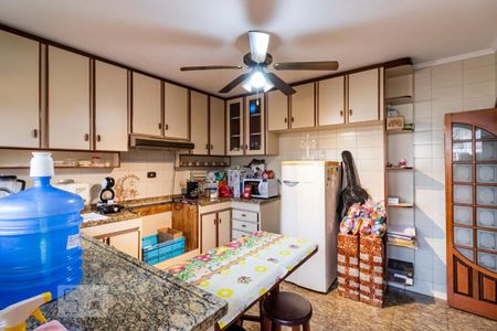 Casa à venda com 337m², 3 quartos e 2 vagas1o. Andar - Cozinha