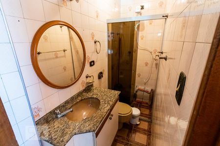 Casa à venda com 337m², 3 quartos e 2 vagas1o. Andar - Banheiro de serviço