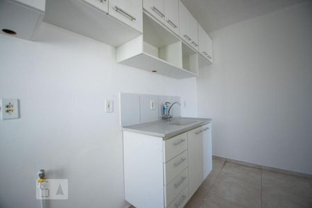 cozinha  de apartamento para alugar com 3 quartos, 60m² em Vila Marieta, Campinas