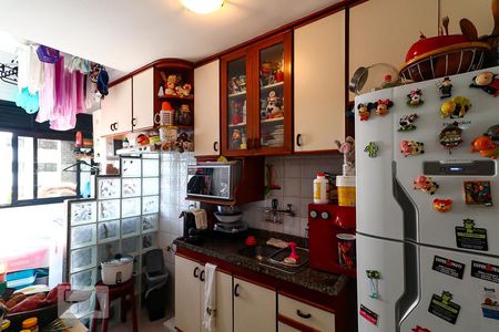 Apartamento à venda com 72m², 1 quarto e 1 vaga Apartamento à venda com 72m², 1 quarto e 1 vagaCozinha