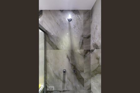 Apartamento à venda com 72m², 1 quarto e 1 vaga Apartamento à venda com 72m², 1 quarto e 1 vagaBanheiro da Suíte