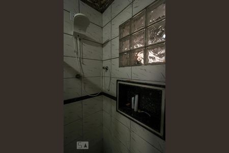 Casa à venda com 167m², 3 quartos e 3 vagas Casa à venda com 167m², 3 quartos e 3 vagasBanheiro