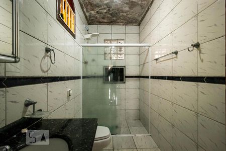 Casa à venda com 167m², 3 quartos e 3 vagas Casa à venda com 167m², 3 quartos e 3 vagasBanheiro