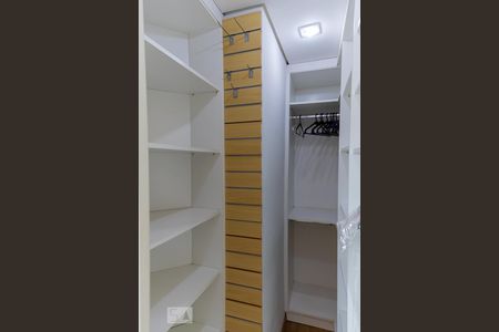Apartamento à venda com 241m², 3 quartos e 3 vagasCloset da suite