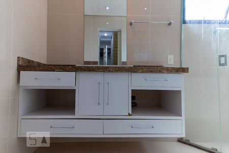 Apartamento à venda com 241m², 3 quartos e 3 vagasBanheiro da suite 1