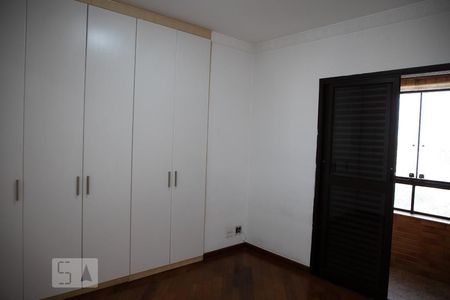 Apartamento à venda com 241m², 3 quartos e 3 vagasSuite 2
