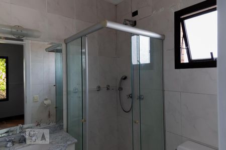 Apartamento à venda com 241m², 3 quartos e 3 vagasBanheiro da suite 3