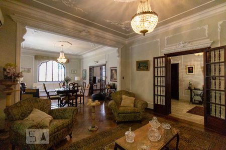 Sala de Estar de casa para alugar com 4 quartos, 476m² em Laranjeiras, Rio de Janeiro