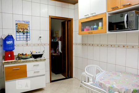 Casa para alugar com 100m², 2 quartos e 2 vagas Casa para alugar com 100m², 2 quartos e 2 vagasCozinha