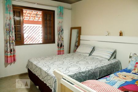 Quarto 1 de casa para alugar com 2 quartos, 100m² em Jardim Ubirajara, São Paulo