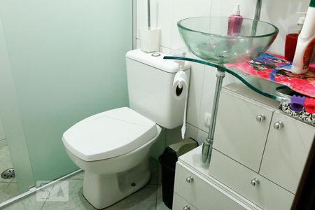 Casa para alugar com 100m², 2 quartos e 2 vagas Casa para alugar com 100m², 2 quartos e 2 vagasBanheiro Social