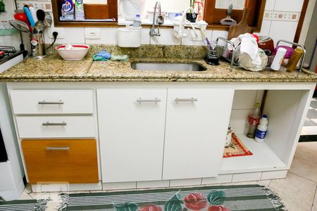 Casa para alugar com 100m², 2 quartos e 2 vagas Casa para alugar com 100m², 2 quartos e 2 vagasCozinha