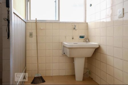 Apartamento para alugar com 74m², 3 quartos e 1 vagaÁrea de Serviço