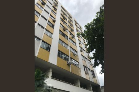 Apartamento para alugar com 74m², 3 quartos e 1 vagaFachada