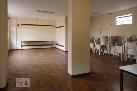 Apartamento para alugar com 74m², 3 quartos e 1 vagaSalão de Festas