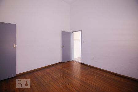 Sala de casa à venda com 6 quartos, 270m² em Lapa de Baixo, São Paulo