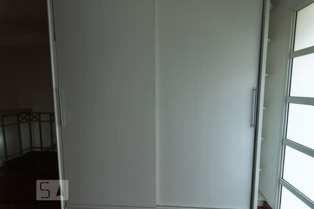 Apartamento para alugar com 61m², 1 quarto e 1 vaga Apartamento para alugar com 61m², 1 quarto e 1 vagaCloset do quarto