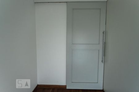 Apartamento para alugar com 61m², 1 quarto e 1 vaga Apartamento para alugar com 61m², 1 quarto e 1 vagaCloset do quarto