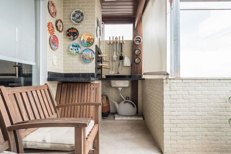 Apartamento à venda com 150m², 3 quartos e 2 vagasChurrasqueira