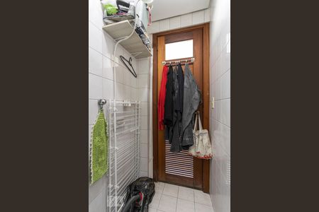 Apartamento à venda com 92m², 2 quartos e 1 vagaBanheiro de Serviço