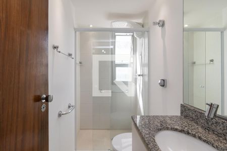 Apartamento à venda com 115m², 3 quartos e 1 vagaBanheiro 2