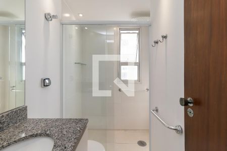 Apartamento à venda com 115m², 3 quartos e 1 vagaBanheiro da Suíte