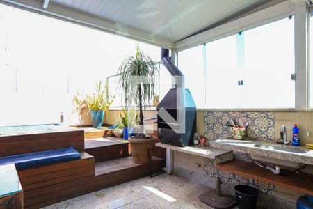 Apartamento à venda com 153m², 2 quartos e 2 vagasChurrasqueira