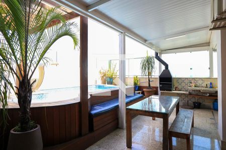 Apartamento à venda com 153m², 2 quartos e 2 vagasChurrasqueira