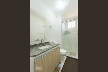 Banheiro de apartamento à venda com 3 quartos, 84m² em Jardim Aurelia, Campinas