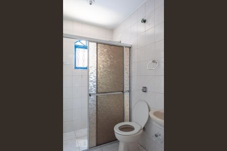 Casa à venda com 250m², 4 quartos e 2 vagas Casa à venda com 250m², 4 quartos e 2 vagasCasa 2 - Banheiro