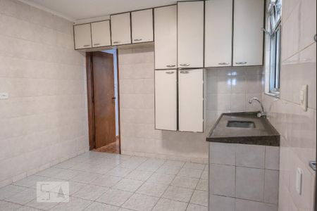 Casa à venda com 250m², 4 quartos e 2 vagas Casa à venda com 250m², 4 quartos e 2 vagasCasa 1 - Cozinha