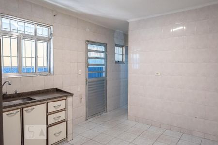 Casa à venda com 250m², 4 quartos e 2 vagas Casa à venda com 250m², 4 quartos e 2 vagasCasa 1 - Cozinha