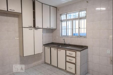 Casa à venda com 250m², 4 quartos e 2 vagas Casa à venda com 250m², 4 quartos e 2 vagasCasa 1 - Cozinha