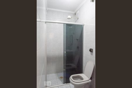 Casa à venda com 250m², 4 quartos e 2 vagas Casa à venda com 250m², 4 quartos e 2 vagasCasa 1 - Banheiro