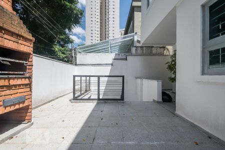 Casa para alugar com 129m², 3 quartos e 2 vagas