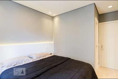 Apartamento à venda com 100m², 2 quartos e 2 vagasQuarto da suíte