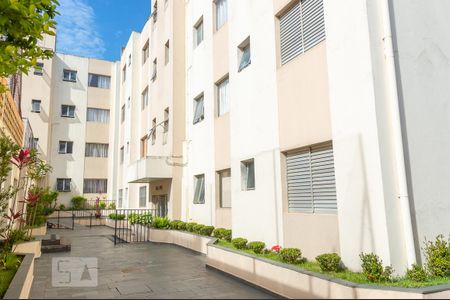 Apartamento para alugar com 60m², 2 quartos e 1 vaga Apartamento para alugar com 60m², 2 quartos e 1 vagaFachada do bloco