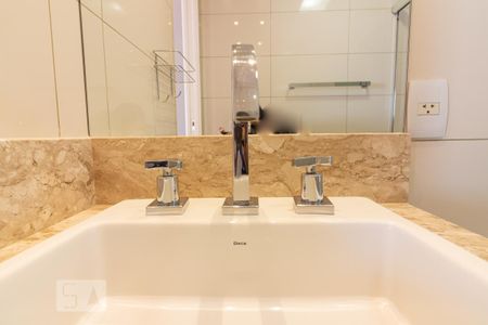 Apartamento à venda com 80m², 2 quartos e 2 vagasBanheiro