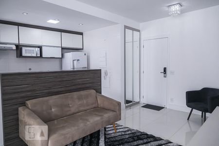 Sala/Cozinha de apartamento para alugar com 1 quarto, 55m² em Vila Gertrudes, São Paulo