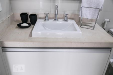 Apartamento à venda com 55m², 1 quarto e 1 vagaBanheiro - Torneira