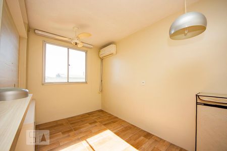 Sala  de apartamento para alugar com 2 quartos, 42m² em Sarandi, Porto Alegre