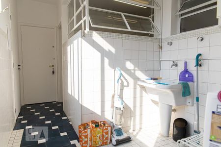 Apartamento para alugar com 130m², 2 quartos e 1 vaga Apartamento para alugar com 130m², 2 quartos e 1 vagaÁrea de Serviço