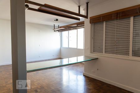 Apartamento para alugar com 130m², 2 quartos e 1 vaga Apartamento para alugar com 130m², 2 quartos e 1 vagaSala