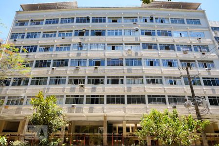 Fachada de apartamento para alugar com 1 quarto, 90m² em Tijuca, Rio de Janeiro