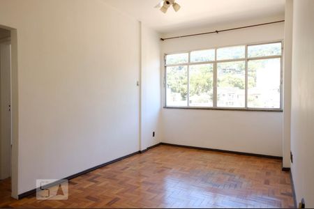 Sala de apartamento para alugar com 1 quarto, 90m² em Tijuca, Rio de Janeiro