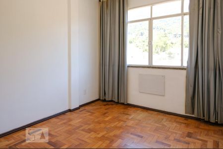 Quarto 1 de apartamento para alugar com 1 quarto, 90m² em Tijuca, Rio de Janeiro