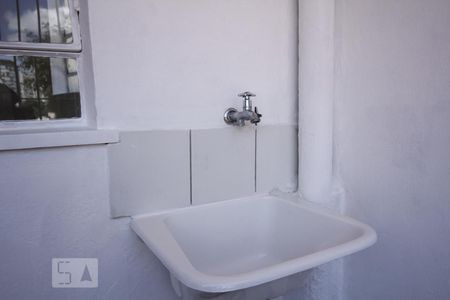 Casa para alugar com 80m², 1 quarto e 1 vagaÁrea de Serviço