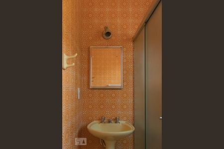 Casa para alugar com 180m², 5 quartos e 2 vagas Casa para alugar com 180m², 5 quartos e 2 vagasBanheiro